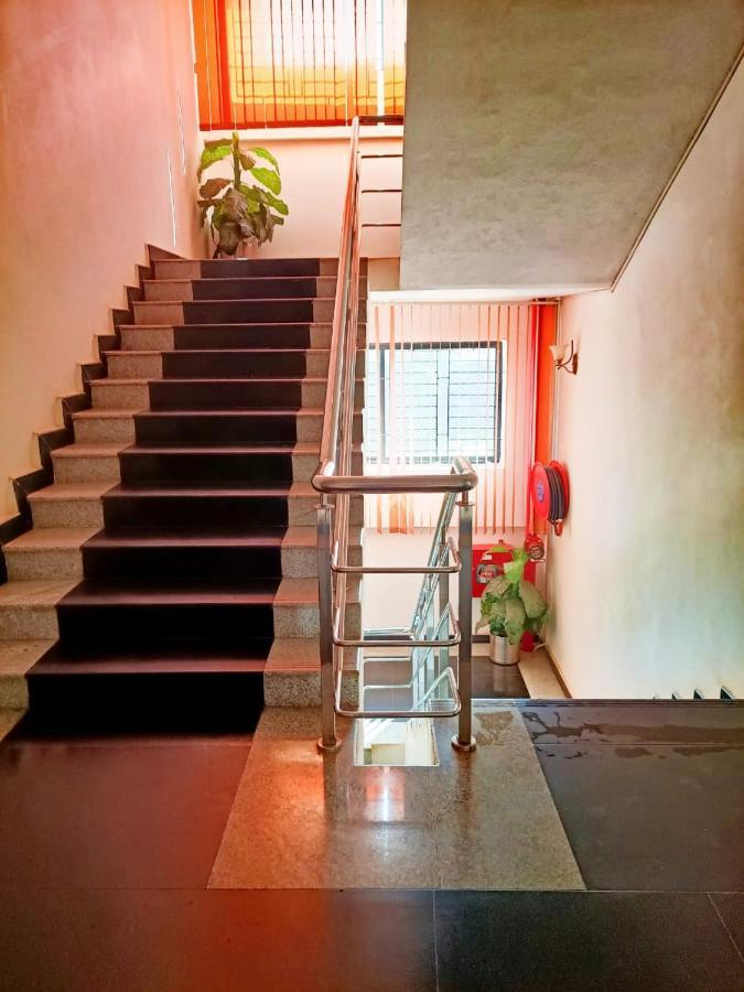 מניפלה Hotel Green Park Suites מראה חיצוני תמונה
