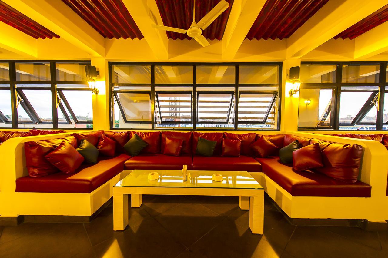 מניפלה Hotel Green Park Suites מראה חיצוני תמונה